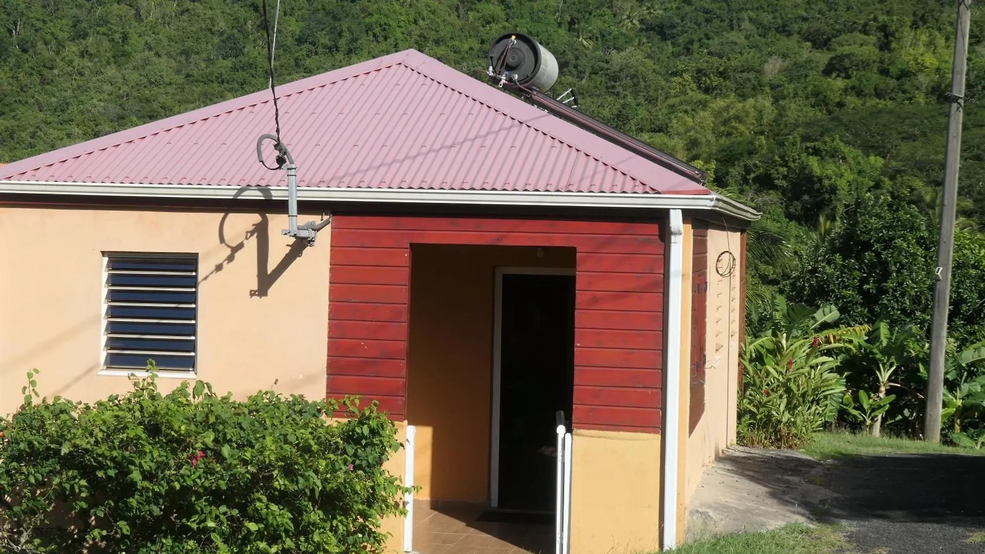 Bougain Fleuri Villa Deshaies 0*,  Guadeloupe